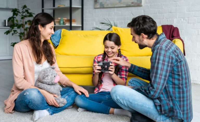 Hacks WhatUTalkingBoutFamily: The Viral Parenting Trend Redefining Family Life