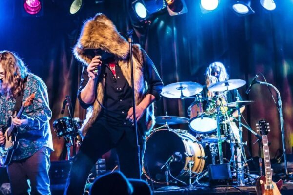 The Blog Band Thorn-Magazine Site