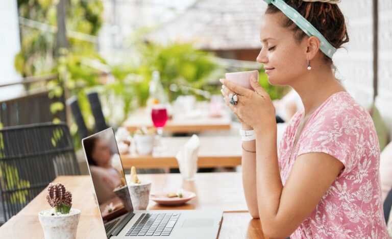 The Ultimate Guide to Start thehealthyprimate.org Blog and Build Your Wellness Brand