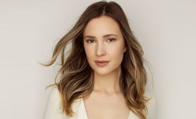 alexia fast net worth