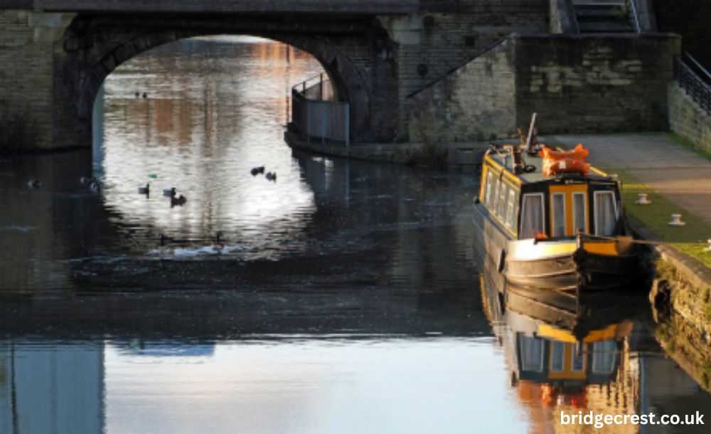 Apartments in Brighouse