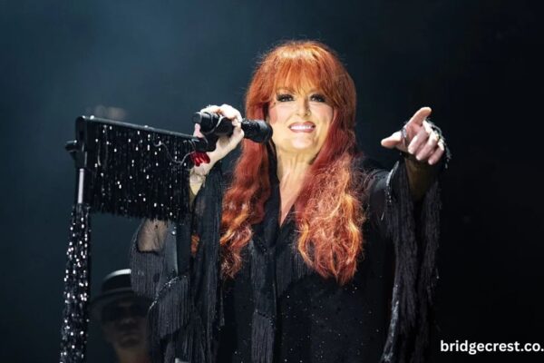 wynonna judd performance reactions